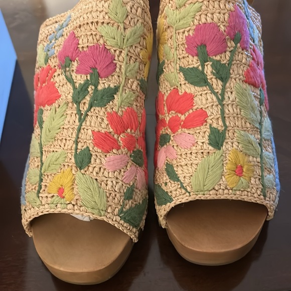 Sezane Shoes - Sézane clogs Raphia Flueri BNWT💐💐💐💐